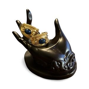 Avon 1994 Essential Treasures Post Earrings -Chunky Castlecore Etruscan Revival